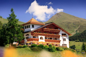 Отель Alpengasthof Norbertshöhe Superior, Наудерс